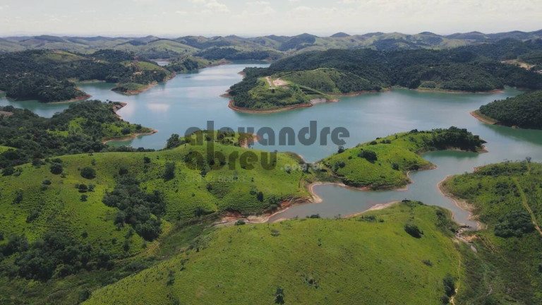 Imagem Fazenda à Venda, 130 m² em Santa Branca