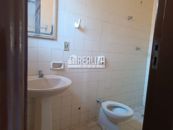 Imagem Casa com 3 Quartos à Venda, 300 m² em Vila Alvorada - Uberaba Imagem Casa com 3 Quartos à Venda, 300 m² em Vila Alvorada - Uberaba