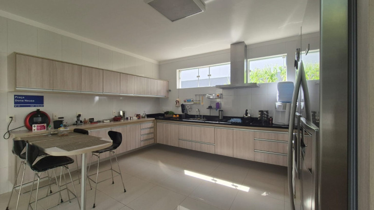 Imagem Casa com 3 Quartos à Venda, 1.600 m² em Lago Azul - Golfe - Araçoiaba Da Serra Imagem Casa com 3 Quartos à Venda, 1.600 m² em Lago Azul - Golfe - Araçoiaba Da Serra