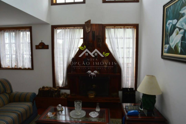 Imagem Casa com 4 Quartos à Venda, 257 m² em Alto Do Capivari - Campos Do Jordão Imagem Casa com 4 Quartos à Venda, 257 m² em Alto Do Capivari - Campos Do Jordão