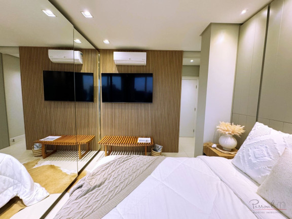 Imagem Apartamento com 2 Quartos à Venda, 132 m² em Centro - Florianópolis Imagem Apartamento com 2 Quartos à Venda, 132 m² em Centro - Florianópolis