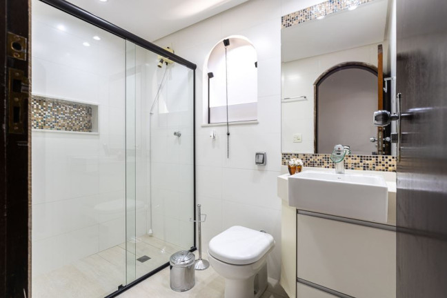 Imagem Casa com 3 Quartos à Venda, 203 m² em Parque Erasmo Assunção - Santo André