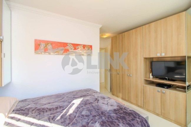 Imagem Apartamento com 3 Quartos à Venda, 88 m² em Mont Serrat - Porto Alegre Imagem Apartamento com 3 Quartos à Venda, 88 m² em Mont Serrat - Porto Alegre