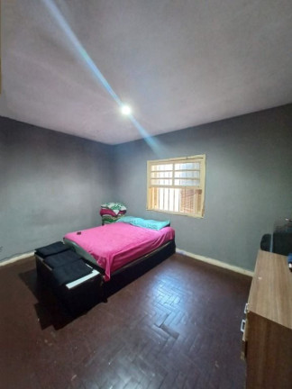 Imagem Casa com 2 Quartos à Venda, 200 m² em Centro - Suzano Imagem Casa com 2 Quartos à Venda, 200 m² em Centro - Suzano