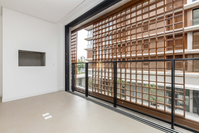 Imagem Imóvel com 2 Quartos à Venda, 131 m² em Bigorrilho - Curitiba Imagem Imóvel com 2 Quartos à Venda, 131 m² em Bigorrilho - Curitiba