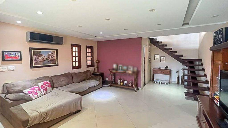 Casa com 4 Quartos à Venda, 290 m² em Itaipu - Niterói