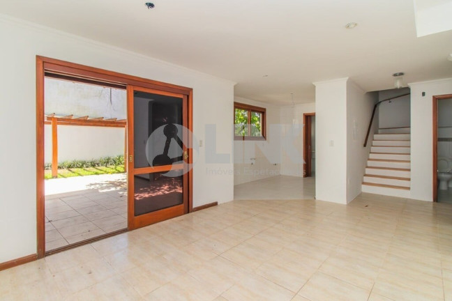 Imagem Imóvel com 3 Quartos à Venda, 254 m² em Sarandi - Porto Alegre Imagem Imóvel com 3 Quartos à Venda, 254 m² em Sarandi - Porto Alegre