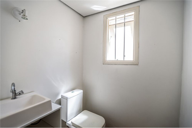 Imagem Casa com 4 Quartos à Venda, em Tristeza - Porto Alegre Imagem Casa com 4 Quartos à Venda, em Tristeza - Porto Alegre