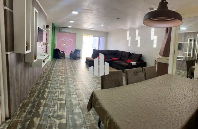 Imagem Casa com 3 Quartos à Venda, 100 m² em Centro - Torres Imagem Casa com 3 Quartos à Venda, 100 m² em Centro - Torres