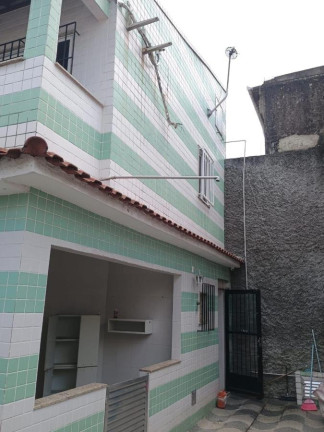 Imagem Casa com 3 Quartos à Venda, 240 m² em Centro - São João De Meriti