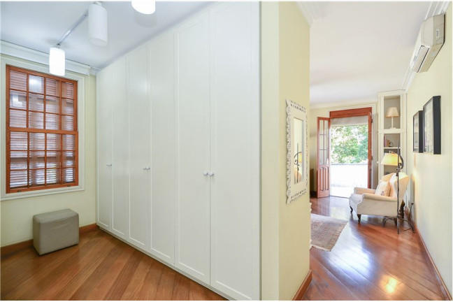 Imagem Casa com 4 Quartos à Venda, 312 m² em Butantã - São Paulo Imagem Casa com 4 Quartos à Venda, 312 m² em Butantã - São Paulo