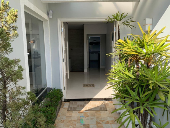 Imagem Casa com 5 Quartos à Venda, 248 m² Imagem Casa com 5 Quartos à Venda, 248 m²