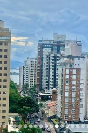 Imagem Apartamento com 1 Quarto à Venda, 49 m² em Centro - Florianópolis Imagem Apartamento com 1 Quarto à Venda, 49 m² em Centro - Florianópolis