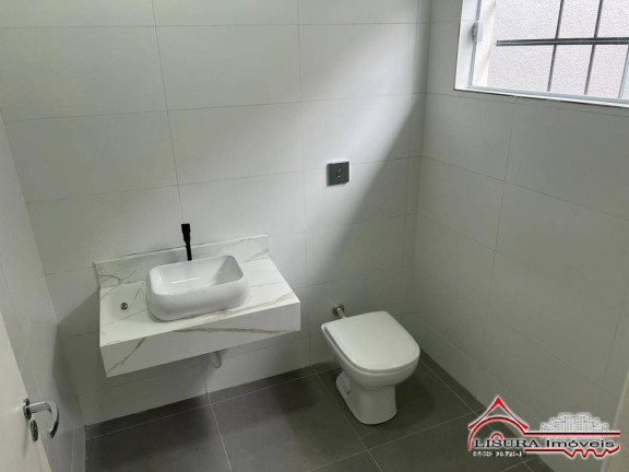 Imagem Casa com 2 Quartos à Venda, em Centro - Jacareí Imagem Casa com 2 Quartos à Venda, em Centro - Jacareí