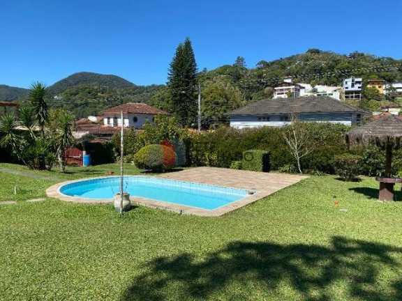 Imagem Casa com 8 Quartos à Venda, 1.570 m² em Carlos Guinle - Teresópolis
