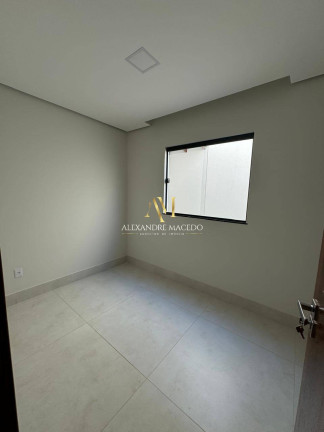 Imagem Casa com 3 Quartos à Venda, 130 m² em Vila Campos - Montes Claros Imagem Casa com 3 Quartos à Venda, 130 m² em Vila Campos - Montes Claros