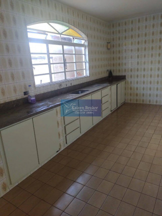 Imagem Casa com 3 Quartos à Venda, em Vila Mota - Bragança Paulista Imagem Casa com 3 Quartos à Venda, em Vila Mota - Bragança Paulista