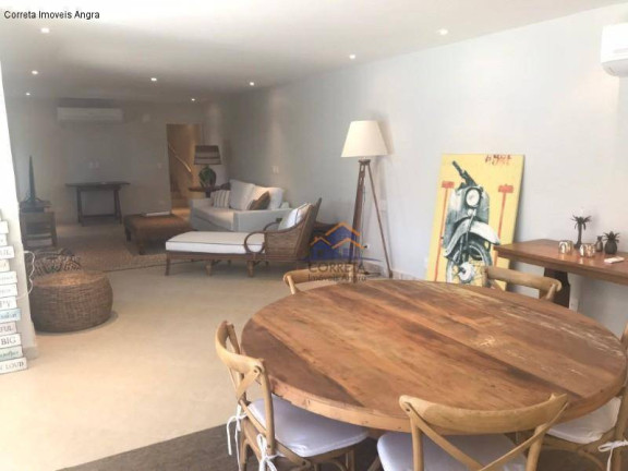 Imagem Casa com 8 Quartos para Temporada, 656 m² em Vila Velha - Angra Dos Reis Imagem Casa com 8 Quartos para Temporada, 656 m² em Vila Velha - Angra Dos Reis