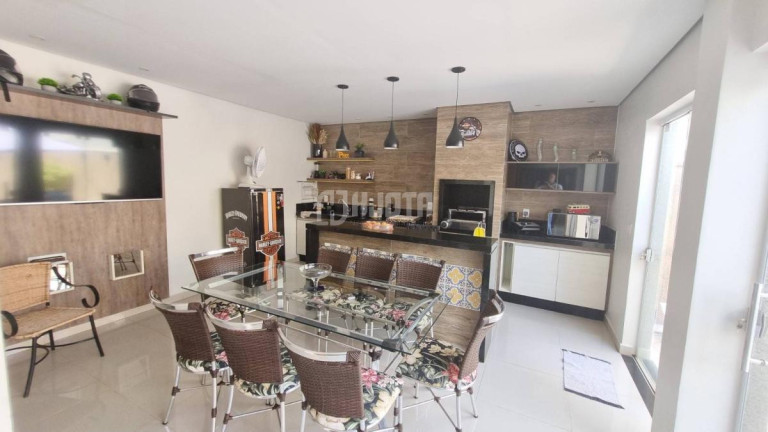 Casa de Condomínio com 3 Quartos à Venda, 250 m² em Loteamento Village Mirassol - Mirassol
