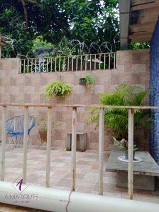 Imagem Casa com 7 Quartos à Venda, 300 m² em Rio De Janeiro Imagem Casa com 7 Quartos à Venda, 300 m² em Rio De Janeiro