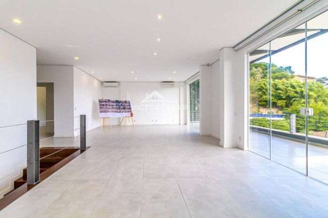 Imagem Casa com 4 Quartos à Venda, 436 m² em Vila Progresso - Niterói Imagem Casa com 4 Quartos à Venda, 436 m² em Vila Progresso - Niterói