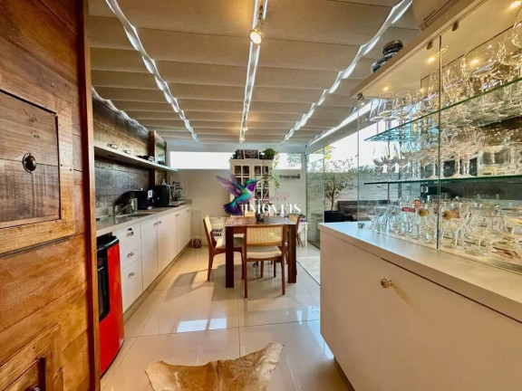 Imagem Casa com 3 Quartos à Venda, 158 m² em Estância Velha - Canoas Imagem Casa com 3 Quartos à Venda, 158 m² em Estância Velha - Canoas