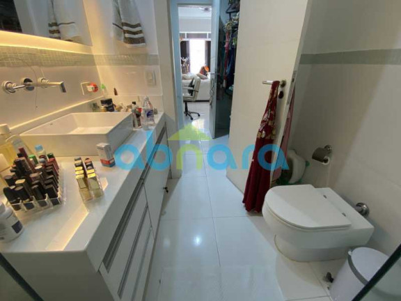 Imagem Apartamento com 3 Quartos à Venda, 150 m² em Copacabana - Rio De Janeiro Imagem Apartamento com 3 Quartos à Venda, 150 m² em Copacabana - Rio De Janeiro