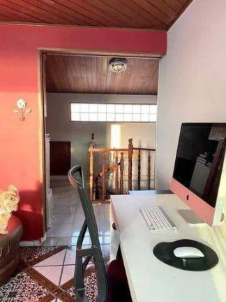 Imagem Sobrado com 3 Quartos à Venda, 120 m² em Jardim Munhoz - Guarulhos Imagem Sobrado com 3 Quartos à Venda, 120 m² em Jardim Munhoz - Guarulhos
