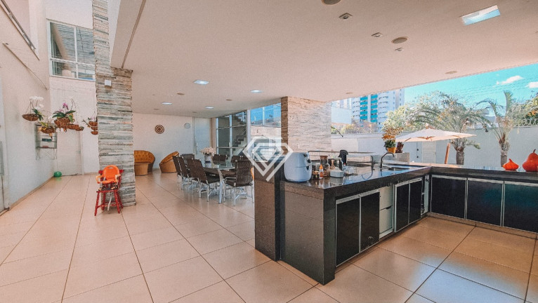 Imagem Sobrado com 5 Quartos à Venda, 1.080 m² em Plano Diretor Sul - Palmas Imagem Sobrado com 5 Quartos à Venda, 1.080 m² em Plano Diretor Sul - Palmas