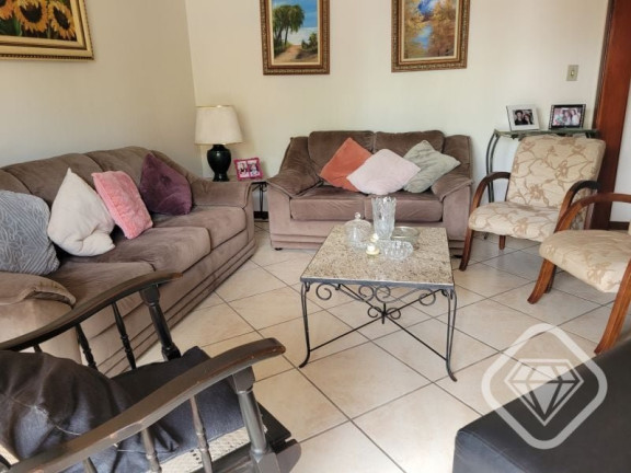 Imagem Casa com 3 Quartos à Venda, 287 m² em Tristeza - Porto Alegre Imagem Casa com 3 Quartos à Venda, 287 m² em Tristeza - Porto Alegre