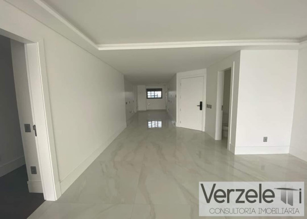 Imagem Apartamento com 4 Quartos à Venda, 230 m² em Centro - Balneário Camboriú Imagem Apartamento com 4 Quartos à Venda, 230 m² em Centro - Balneário Camboriú