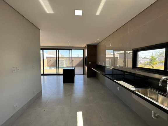 Imagem Casa de Condomínio com 3 Quartos à Venda, 230 m² em Condomínio Belvedere Ii - Cuiabá Imagem Casa de Condomínio com 3 Quartos à Venda, 230 m² em Condomínio Belvedere Ii - Cuiabá