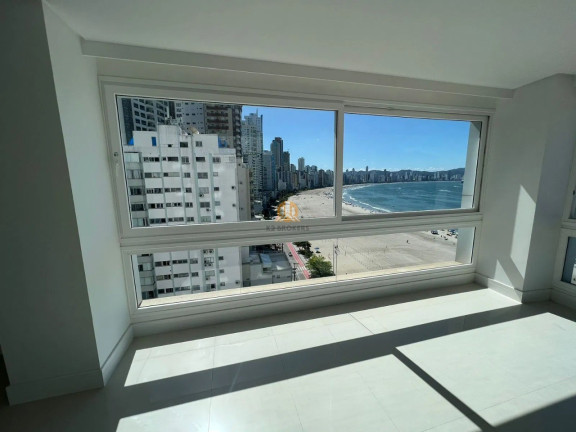 Imagem Imóvel com 3 Quartos à Venda, 157 m² em Centro - Balneário Camboriú Imagem Imóvel com 3 Quartos à Venda, 157 m² em Centro - Balneário Camboriú