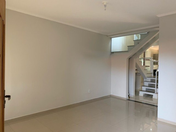 Imagem Casa com 2 Quartos à Venda, 150 m² em Canas
