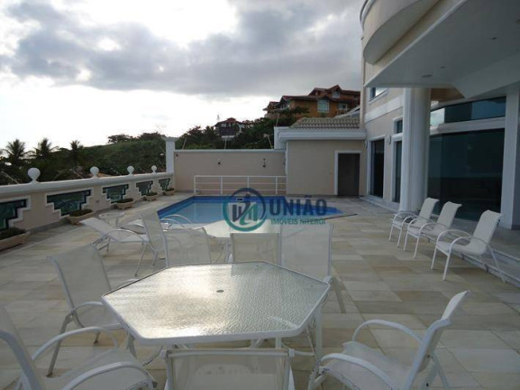 Casa com 4 Quartos à Venda, 2.200 m² em Camboinhas - Niterói