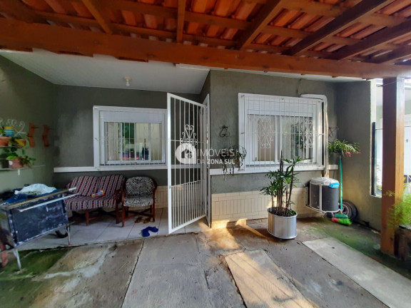 Casa com 2 Quartos à Venda, 52 m²