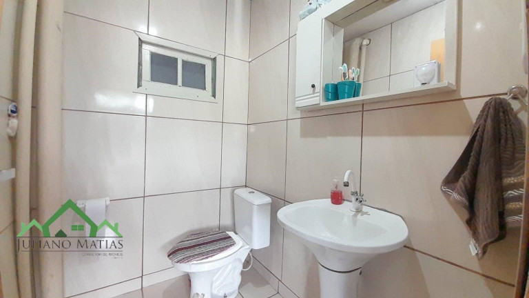 Imagem Casa com 4 Quartos à Venda, 190 m² em Costeira - Balneário Barra Do Sul Imagem Casa com 4 Quartos à Venda, 190 m² em Costeira - Balneário Barra Do Sul