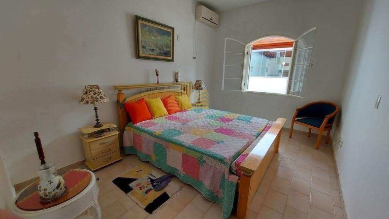 Imagem Casa de Condomínio com 3 Quartos à Venda, 486 m² em Bairro Das Palmeiras - Campinas Imagem Casa de Condomínio com 3 Quartos à Venda, 486 m² em Bairro Das Palmeiras - Campinas