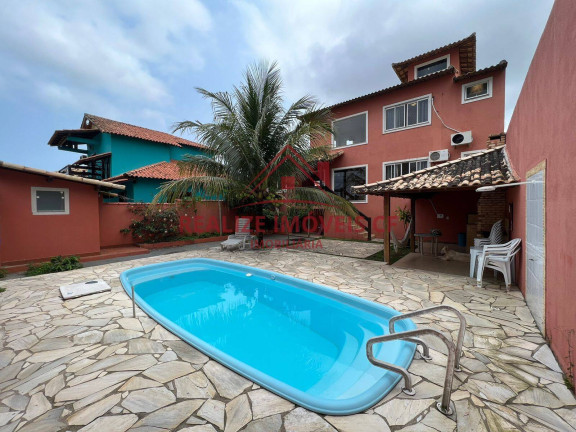 Casa de Condomínio com 3 Quartos para Alugar,  em Vila Do Peró - Cabo Frio