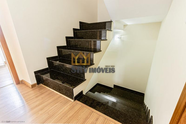Imagem Sobrado com 2 Quartos à Venda, 213 m² em Boa Vista - Curitiba Imagem Sobrado com 2 Quartos à Venda, 213 m² em Boa Vista - Curitiba