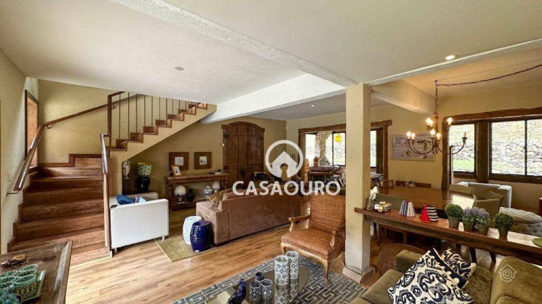 Imagem Casa com 3 Quartos à Venda, 360 m² em Pasargada - Nova Lima Imagem Casa com 3 Quartos à Venda, 360 m² em Pasargada - Nova Lima