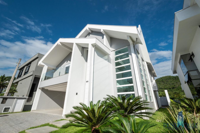 Imagem Casa de Condomínio com 5 Quartos à Venda, 400 m² em Ariribá - Balneário Camboriú