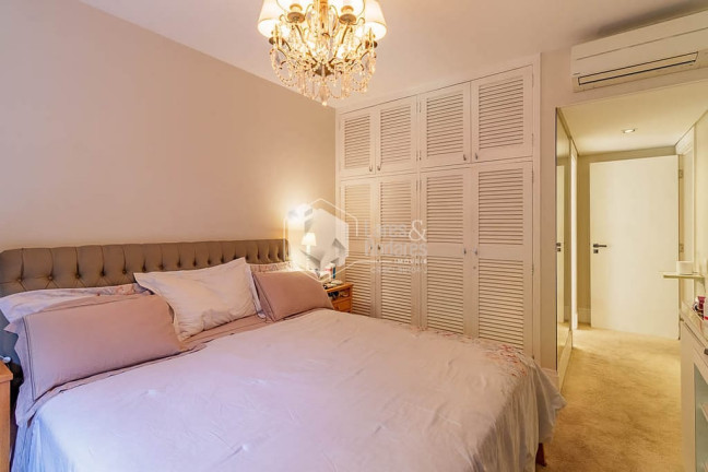 Apartamento com 4 Quartos à Venda, 262 m² em Real Parque - São Paulo