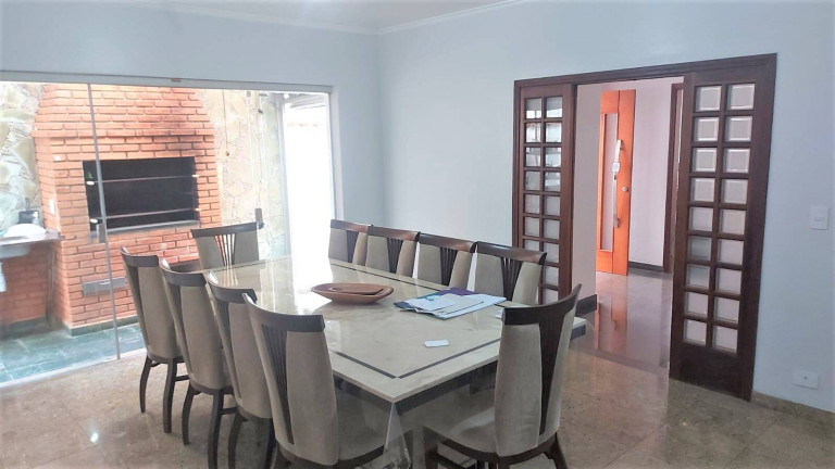 Imagem Casa com 4 Quartos à Venda, 224 m² em Interlagos - São Paulo Imagem Casa com 4 Quartos à Venda, 224 m² em Interlagos - São Paulo