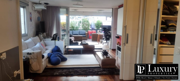 Cobertura com 2 Quartos à Venda, 180 m² em Vila Olimpia - São Paulo