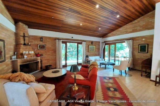 Imagem Casa de Condomínio com 4 Quartos à Venda, 3.900 m² em Pousada Dos Bandeirantes - Carapicuíba