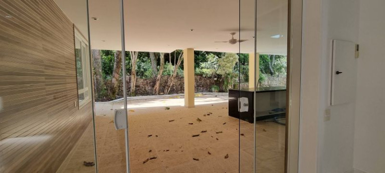 Imagem Casa com 5 Quartos para Alugar, 1.095 m² em Barra Da Tijuca - Rio De Janeiro