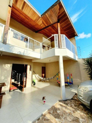 Imagem Sobrado com 3 Quartos à Venda, 170 m² em Barreiro - Taubaté