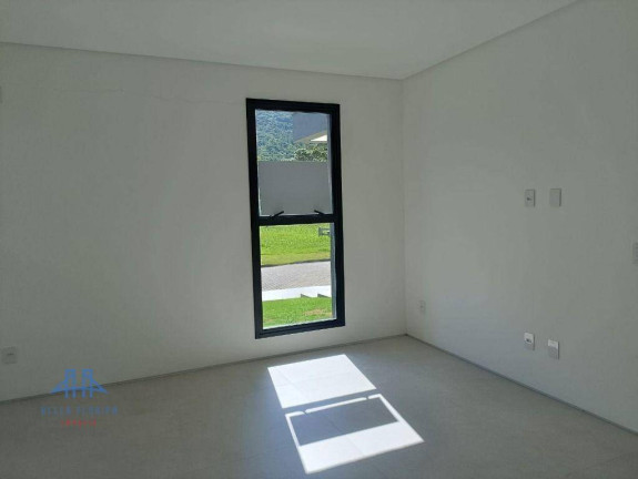 Imagem Casa com 4 Quartos à Venda, 373 m² em Ratones - Florianópolis
