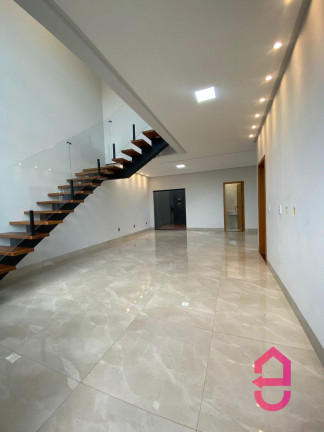 Imagem Sobrado com 3 Quartos à Venda, 240 m² em Setor Faiçalville - Goiânia Imagem Sobrado com 3 Quartos à Venda, 240 m² em Setor Faiçalville - Goiânia